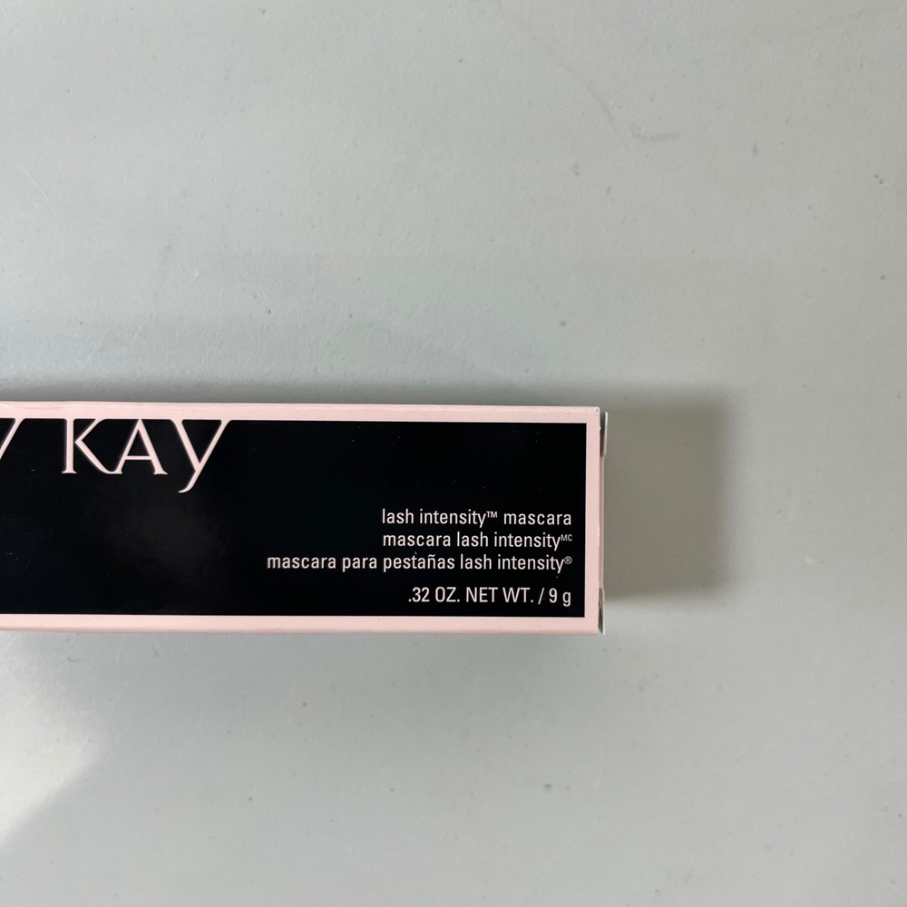Mary Kay Lash Intensity Mascara Black Volumizing Lengthening Makeup 092105 NEW - Picture 2 of 3